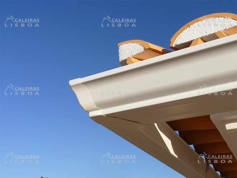 Caleira em Aluminio Lacado